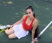 Battle of the Sexes, tennis-inspired music video by Kaitlyn Mann performing “Serve”.Lyrics below.n*Follow Kaitlyn Mann OnlinenInstagram:https://www.instagram.com/thekaitlynmann/nFacebook: https://www.facebook.com/theKaitlynMannnTwitter:https://twitter.com/KaitlynMann3nSoundcloud:https://soundcloud.com/kaitlyn-rose-mann/servenWebsite: https://www.kaitlynmann.com nLyrics:nI don’t agree you think you’re really somethinnDon’t cha know you really have it comi