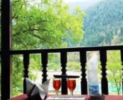 Pahalgam Retreat Hotel is having spacious room close to everything, away in a peaceful spot on the river.