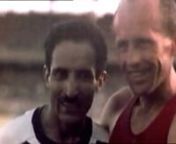 LA LEGENDE D&#39;ALAIN MIMOUNnQuatre fois médaillé olympique, quatre fois champion du monde de cross-country, le coureur Alain Mimoun est le plus grand athlète français vivant du XX ème siècle. nnVainqueur en 1956 du marathon des JO de Melbourne, au terme d’une course épique, contre son grand rival et ami Emil Zatopek, il est rentré dans le coeur et la mémoire des Français qui ont donné son nom à plus de 55 stades dans l&#39;hexagone. nnMais avant cela, Alain Mimoun fut d’abord le “pet