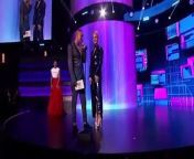 Evan Ross and Ashley Simpson Present the Favorite Song for Pop/Rock Award to Camila Cabello for her song &#39;Havana&#39;