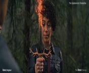 The Spiderwick Chronicles Season 1 Trailer HD - Helen (Joy Bryant) and her children, 15-year-old fraternal twins Jared (Lyon Daniels) and Simon (Noah Cottrell) and their sister Mallory (Mychala Lee) move to their ancestral home, Spiderwick. Jared discovers a boggart and realizes that magical creatures are real! The only one to believe him is his great-aunt Lucinda who implores Jared to find the pages of her father&#39;s field guide to magical creatures and protect them from the murderous Ogre, Mulgarath.&#60;br/&#62;&#60;br/&#62; &#60;br/&#62;&#60;br/&#62;directed by Kat Coiro, Amanda Row (various episodes)&#60;br/&#62;&#60;br/&#62;starring Christian Slater, Lyon Daniels, Noah Cottrell, Joy Bryant, Mychala Lee, Jack Dylan Grazer, Momona Tamada, Alyvia Alyn Lind&#60;br/&#62;&#60;br/&#62;release date April 19, 2024 (on The Roku Channel)