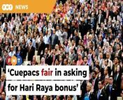 Coming so soon after RM2,000 incentive payment, Malaysians say no to more ‘handouts’ for civil servants.&#60;br/&#62;&#60;br/&#62;&#60;br/&#62;Read More: &#60;br/&#62;https://www.freemalaysiatoday.com/category/nation/2024/03/09/netizens-rap-cuepacs-over-raya-bonus-but-economists-say-its-fine/ &#60;br/&#62;&#60;br/&#62;&#60;br/&#62;Free Malaysia Today is an independent, bi-lingual news portal with a focus on Malaysian current affairs.&#60;br/&#62;&#60;br/&#62;Subscribe to our channel - http://bit.ly/2Qo08ry&#60;br/&#62;------------------------------------------------------------------------------------------------------------------------------------------------------&#60;br/&#62;Check us out at https://www.freemalaysiatoday.com&#60;br/&#62;Follow FMT on Facebook: https://bit.ly/49JJoo5&#60;br/&#62;Follow FMT on Dailymotion: https://bit.ly/2WGITHM&#60;br/&#62;Follow FMT on X: https://bit.ly/48zARSW &#60;br/&#62;Follow FMT on Instagram: https://bit.ly/48Cq76h&#60;br/&#62;Follow FMT on TikTok : https://bit.ly/3uKuQFp&#60;br/&#62;Follow FMT Berita on TikTok: https://bit.ly/48vpnQG &#60;br/&#62;Follow FMT Telegram - https://bit.ly/42VyzMX&#60;br/&#62;Follow FMT LinkedIn - https://bit.ly/42YytEb&#60;br/&#62;Follow FMT Lifestyle on Instagram: https://bit.ly/42WrsUj&#60;br/&#62;Follow FMT on WhatsApp: https://bit.ly/49GMbxW &#60;br/&#62;------------------------------------------------------------------------------------------------------------------------------------------------------&#60;br/&#62;Download FMT News App:&#60;br/&#62;Google Play – http://bit.ly/2YSuV46&#60;br/&#62;App Store – https://apple.co/2HNH7gZ&#60;br/&#62;Huawei AppGallery - https://bit.ly/2D2OpNP&#60;br/&#62;&#60;br/&#62;#FMTNews #Cuepacs #RayaBonus