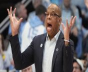 UNC Downs Duke in Durham, Set for Push as Top Seed in ACC Tourney from profesor con estudiante en push