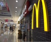 McDonald’s Suffers , Global Tech Outage.&#60;br/&#62;On March 15, McDonald&#39;s stores around the world &#60;br/&#62;either shut down or paused online ordering due &#60;br/&#62;to a technology outage, NBC News reports.&#60;br/&#62;Locations that reported the most disruptions include Australia, China, Britain and Japan, &#60;br/&#62;as well as other areas in Asia and Europe.&#60;br/&#62;Many stores across the country have &#60;br/&#62;temporarily suspended operations. We &#60;br/&#62;apologize for any inconvenience caused to our &#60;br/&#62;customers. There is currently a system failure, McDonald&#39;s Japan, via X.&#60;br/&#62;Due to a computer system failure, &#60;br/&#62;the mobile ordering and self-ordering &#60;br/&#62;kiosks are not functioning. , McDonald&#39;s China, via Facebook.&#60;br/&#62;Please order directly at the &#60;br/&#62;restaurant counter. Sorry for &#60;br/&#62;any inconvenience caused, McDonald&#39;s China, via Facebook.&#60;br/&#62;At around 4 p.m. local time, the &#60;br/&#62;&#39;South China Morning Post&#39; reported &#60;br/&#62;that the problem had been fixed.&#60;br/&#62;The McDonald&#39;s Corporation &#60;br/&#62;also issued a statement.&#60;br/&#62;We are aware of a technology outage, &#60;br/&#62;which impacted our restaurants; &#60;br/&#62;the issue is now being resolved. , McDonald&#39;s Corporation spokesperson, via statement.&#60;br/&#62;We thank customers for their patience &#60;br/&#62;and apologize for any inconvenience &#60;br/&#62;this may have caused, McDonald&#39;s Corporation spokesperson, via statement.&#60;br/&#62;Notably, the issue is not related &#60;br/&#62;to a cybersecurity event, McDonald&#39;s Corporation spokesperson, via statement