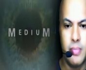 Medium (Season 1 Episode 1) Allison DuBois uses her psychic visions against evil - Patricia Arquette