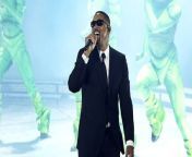 Will Smith performs ‘Men in Black’ with J Balvin in surprise Coachella appearance from hollywood mom son movie