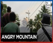 Indonesians on alert as volcano erupts again&#60;br/&#62;&#60;br/&#62;Clouds of smoke rise from Indonesia&#39;s Mount Ruang as it erupts in North Sulawesi, forcing thousands of evacuations. Indonesian authorities are on alert after days of volcanic activity, with molten rocks raining down on nearby villages.&#60;br/&#62;&#60;br/&#62;Video by AFP&#60;br/&#62;&#60;br/&#62;Subscribe to The Manila Times Channel - https://tmt.ph/YTSubscribe &#60;br/&#62;Visit our website at https://www.manilatimes.net &#60;br/&#62; &#60;br/&#62;Follow us: &#60;br/&#62;Facebook - https://tmt.ph/facebook &#60;br/&#62;Instagram - https://tmt.ph/instagram &#60;br/&#62;Twitter - https://tmt.ph/twitter &#60;br/&#62;DailyMotion - https://tmt.ph/dailymotion &#60;br/&#62; &#60;br/&#62;Subscribe to our Digital Edition - https://tmt.ph/digital &#60;br/&#62; &#60;br/&#62;Check out our Podcasts: &#60;br/&#62;Spotify - https://tmt.ph/spotify &#60;br/&#62;Apple Podcasts - https://tmt.ph/applepodcasts &#60;br/&#62;Amazon Music - https://tmt.ph/amazonmusic &#60;br/&#62;Deezer: https://tmt.ph/deezer &#60;br/&#62;Tune In: https://tmt.ph/tunein&#60;br/&#62; &#60;br/&#62;#themanilatimes&#60;br/&#62;#worldnews &#60;br/&#62;#india&#60;br/&#62;#volcano&#60;br/&#62;