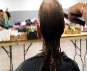 A group of volunteers on the Gold Coast have come together to offer a fresh trim for those in need. It&#39;s giving them not just a new look, but a brighter outlook.