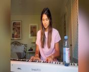 Emma Raducanu shows off keyboard skills during recovery from back injuryEmma Raducanu