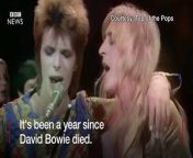 It&#39;s a year today that David Bowie died unexpectedly at the age of 69. His passing shocked and stunned the musical world. Helen Green, an artist, has designed a new David Bowie GIF.