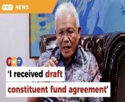 The opposition leader declines to reveal who it was from or its details.&#60;br/&#62;&#60;br/&#62;Read More: https://www.freemalaysiatoday.com/category/nation/2024/04/06/hamzah-confirms-receiving-draft-constituent-fund-agreement/&#60;br/&#62;&#60;br/&#62;Laporan Lanjut: https://www.freemalaysiatoday.com/category/bahasa/tempatan/2024/04/06/hamzah-sah-terima-draf-tawaran-peruntukan-daripada-orang-berpangkat-tinggi/&#60;br/&#62;&#60;br/&#62;Free Malaysia Today is an independent, bi-lingual news portal with a focus on Malaysian current affairs.&#60;br/&#62;&#60;br/&#62;Subscribe to our channel - http://bit.ly/2Qo08ry&#60;br/&#62;------------------------------------------------------------------------------------------------------------------------------------------------------&#60;br/&#62;Check us out at https://www.freemalaysiatoday.com&#60;br/&#62;Follow FMT on Facebook: https://bit.ly/49JJoo5&#60;br/&#62;Follow FMT on Dailymotion: https://bit.ly/2WGITHM&#60;br/&#62;Follow FMT on X: https://bit.ly/48zARSW &#60;br/&#62;Follow FMT on Instagram: https://bit.ly/48Cq76h&#60;br/&#62;Follow FMT on TikTok : https://bit.ly/3uKuQFp&#60;br/&#62;Follow FMT Berita on TikTok: https://bit.ly/48vpnQG &#60;br/&#62;Follow FMT Telegram - https://bit.ly/42VyzMX&#60;br/&#62;Follow FMT LinkedIn - https://bit.ly/42YytEb&#60;br/&#62;Follow FMT Lifestyle on Instagram: https://bit.ly/42WrsUj&#60;br/&#62;Follow FMT on WhatsApp: https://bit.ly/49GMbxW &#60;br/&#62;------------------------------------------------------------------------------------------------------------------------------------------------------&#60;br/&#62;Download FMT News App:&#60;br/&#62;Google Play – http://bit.ly/2YSuV46&#60;br/&#62;App Store – https://apple.co/2HNH7gZ&#60;br/&#62;Huawei AppGallery - https://bit.ly/2D2OpNP&#60;br/&#62;&#60;br/&#62;#FMTNews #HamzahZainudin #Opposition #Agreement #ConstituencyFunds