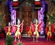Bali island is always fantastic because of their unique arts, culture and very creative artist in many forms. The created many great dance, music or gamelan, rindik, and other unique creations. &#60;br/&#62;&#60;br/&#62;Let&#39;s enjoy this beautiful dance about birds in the woods. Tari Manukrawa is one of the famous Balinese dance beside Tari Pendet and Tari Barong or Kecak Dance.