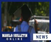 The Department of Education (DepEd) on Sunday, April 28, announced that all schools will have to shift to asynchronous classes or distance learning from April 29 to 30 as on-site classes have been suspended due to hot weather and transport strikes.&#60;br/&#62;&#60;br/&#62;READ: https://mb.com.ph/2024/4/28/no-face-to-face-classes-on-april-29-to-30-dep-ed&#60;br/&#62;&#60;br/&#62;Subscribe to the Manila Bulletin Online channel! - https://www.youtube.com/TheManilaBulletin&#60;br/&#62;&#60;br/&#62;Visit our website at http://mb.com.ph&#60;br/&#62;Facebook: https://www.facebook.com/manilabulletin &#60;br/&#62;Twitter: https://www.twitter.com/manila_bulletin&#60;br/&#62;Instagram: https://instagram.com/manilabulletin&#60;br/&#62;Tiktok: https://www.tiktok.com/@manilabulletin&#60;br/&#62;&#60;br/&#62;#ManilaBulletinOnline&#60;br/&#62;#ManilaBulletin&#60;br/&#62;#LatestNews