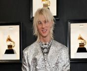 Machine Gun Kelly refuses to bad-mouth Taylor Swift or Travis Kelce because he &#92;