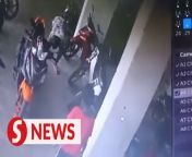 Kajang police chief ACP Mohd Zaid Hassan has confirmed that a group of men set a kitten on fire at a motorcycle parking area at the Sri Kenari Flats in Sungai Ramal Baru, Kajang, Selangor.&#60;br/&#62;&#60;br/&#62;He said police have identified the three men involved and are actively tracking them down. &#60;br/&#62;&#60;br/&#62;Read more at https://tinyurl.com/bdd55jc8&#60;br/&#62;&#60;br/&#62;WATCH MORE: https://thestartv.com/c/news&#60;br/&#62;SUBSCRIBE: https://cutt.ly/TheStar&#60;br/&#62;LIKE: https://fb.com/TheStarOnline