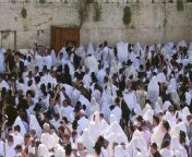 Jewish worshippers gathered at Jerusalem&#39;s Western Wall for the traditional priestly blessing, a ceremony conducted twice a year during Passover and Sukkot.