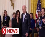 Tan Sri Michelle Yeoh has been awarded the Presidential Medal of Freedom by US President Joe Biden for being the first Asian to win an Oscar as Best Actress in 2023.&#60;br/&#62;&#60;br/&#62;In presenting her with the medal on Friday (May 3), Biden said for decades Yeoh has &#92;