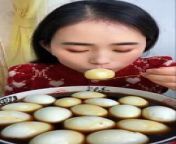 Mukbang Eating Cooked Eggs In Sauce from mirys asmr